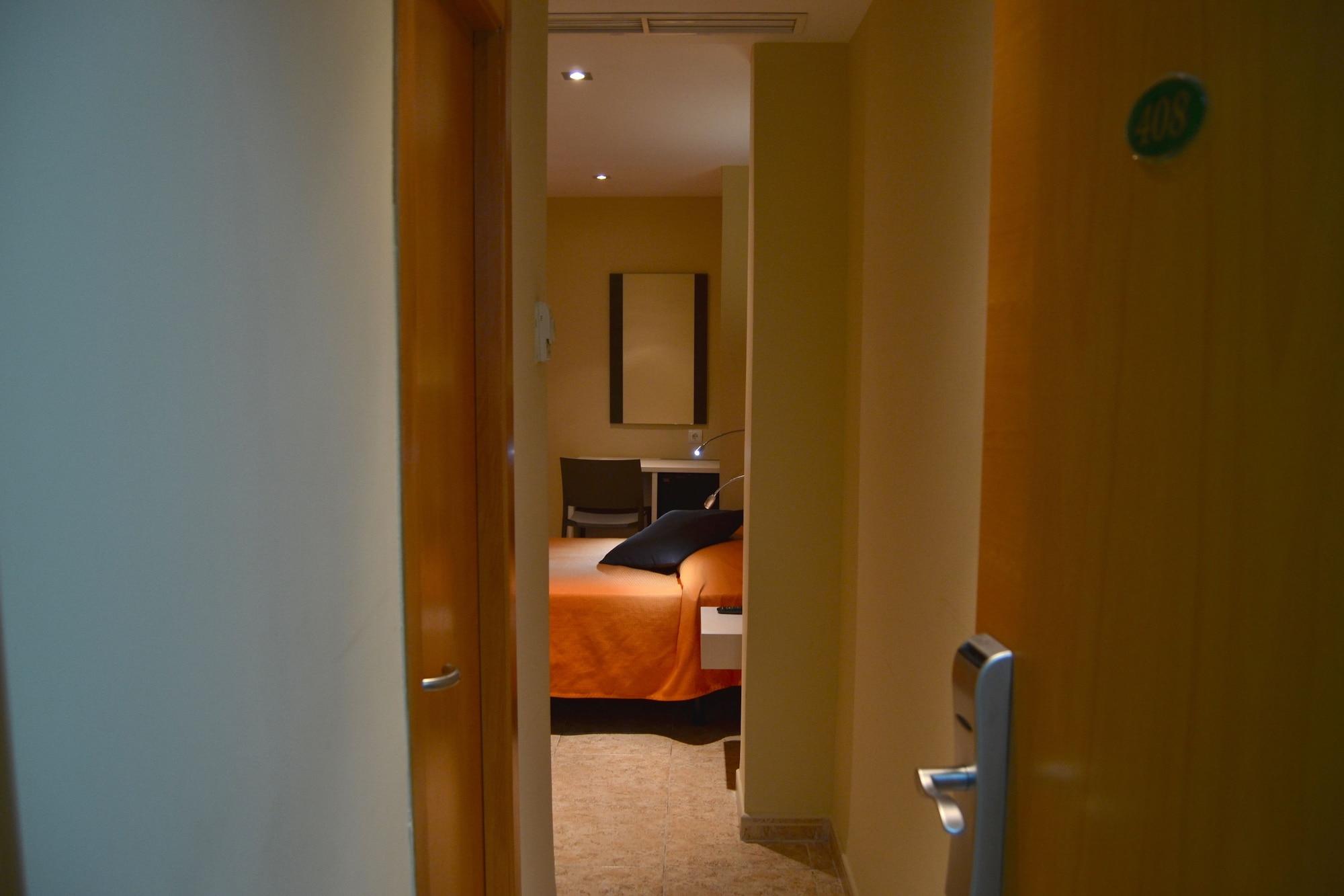 อาเบลุกซ์ Hotel ปัลมาเดมายอร์กา ภายนอก รูปภาพ