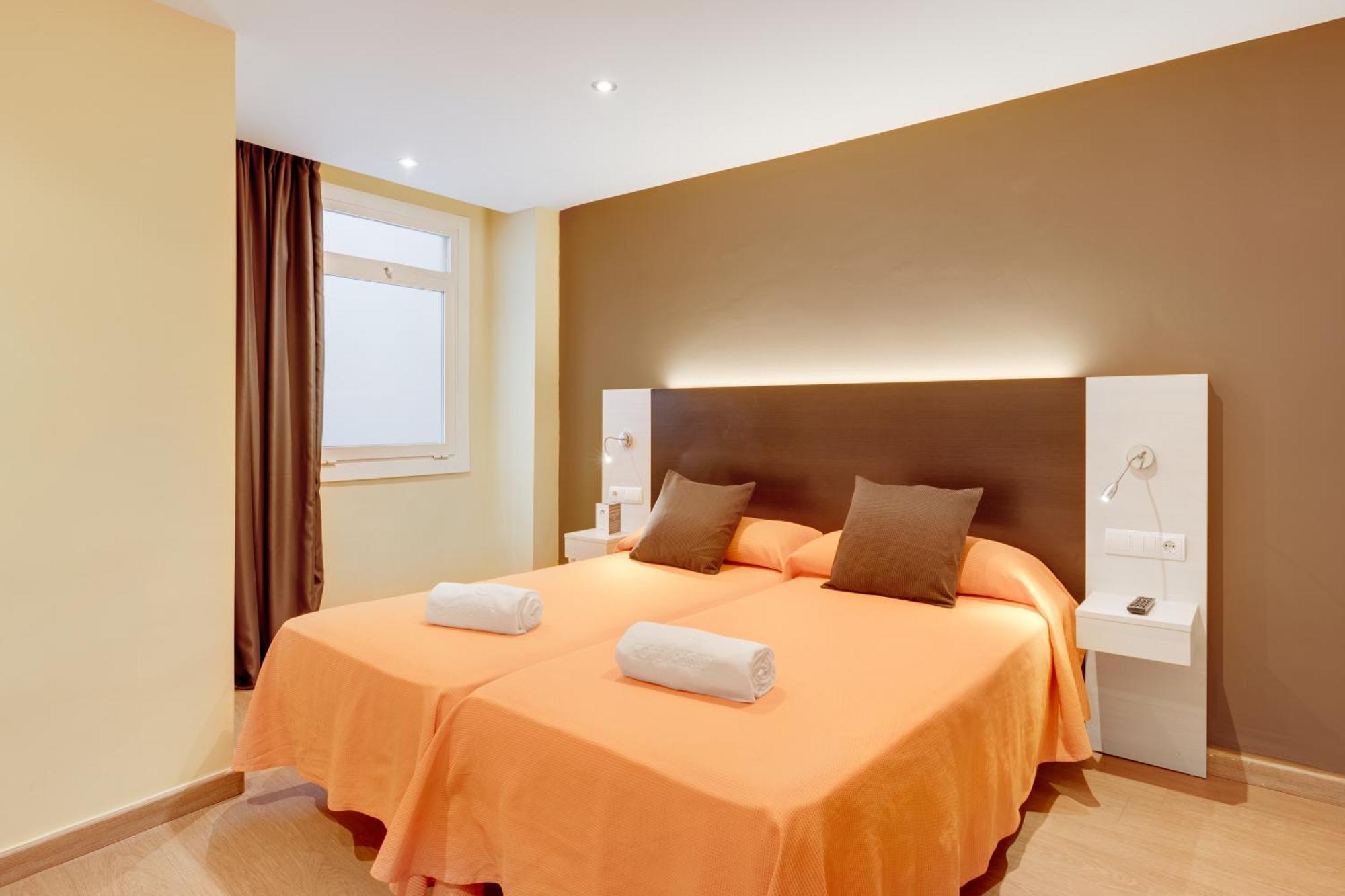 อาเบลุกซ์ Hotel ปัลมาเดมายอร์กา ภายนอก รูปภาพ